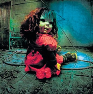NOTICIAS DE AYER...La muñeca del horror Doll